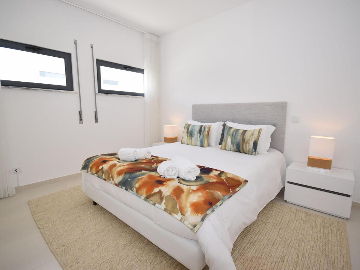 Modern Villa With Private Pool Near The Beautiful Beach Of Foz De Arelho Nadadouro Eksteriør bilde
